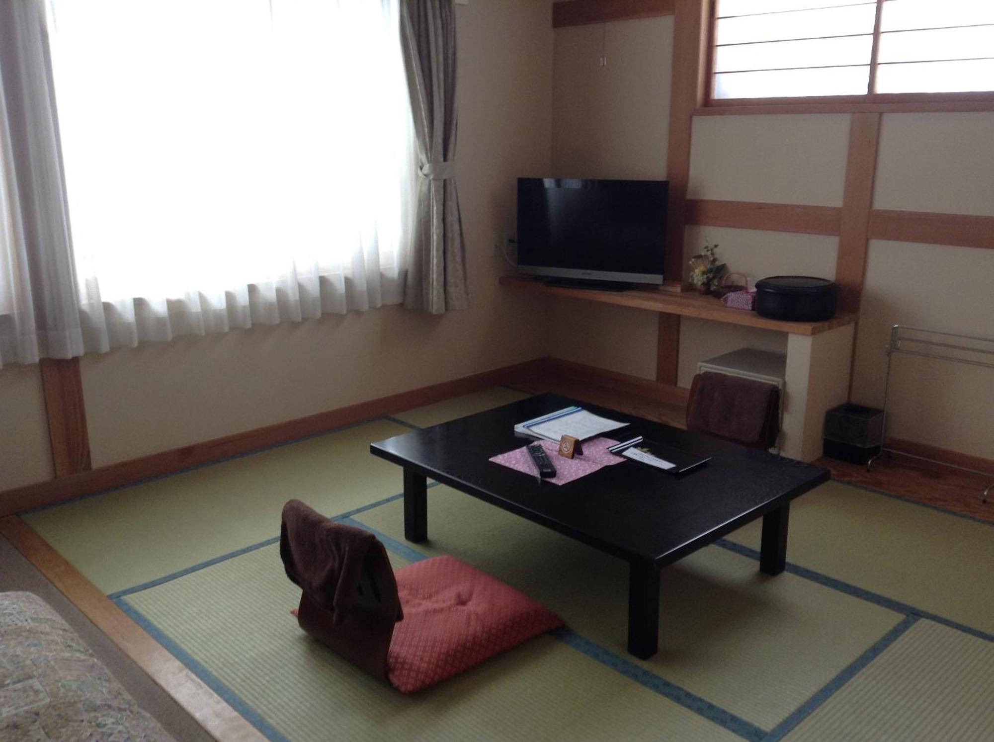 Minamiya 山とねこと遊ぶ宿 みなみ家 Хакуба Екстериор снимка